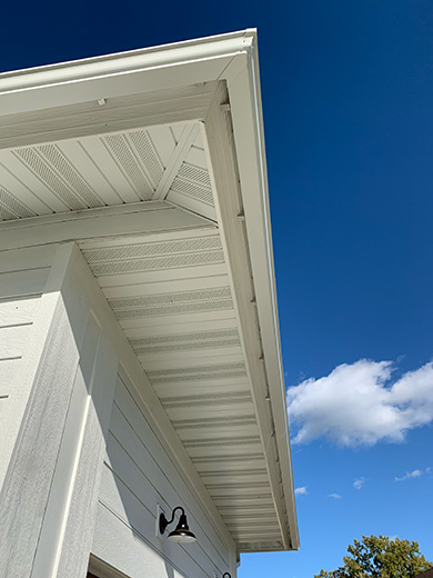 Why Seamless Gutters Are the Smart Choice for Your Home